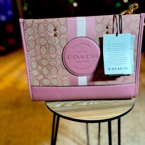 Signature Striped Jacquard With Patch Dempsey Carryall